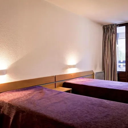 4 Pers Avec Wifi Et Parking à - Fr-1-512-59 Appartement *
